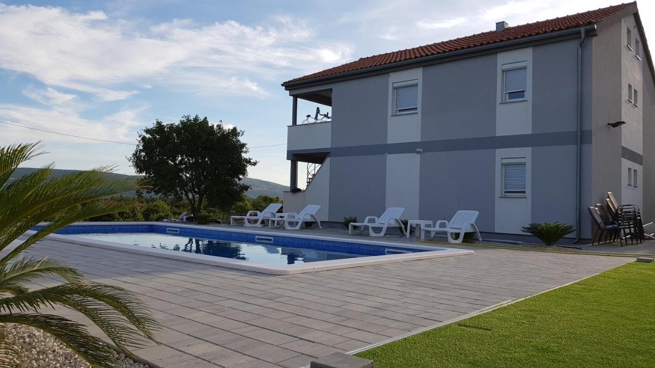 Apartments Zanic With Private Swimming Pool And Sea View 斯塔利格拉德-帕克利尼卡 外观 照片